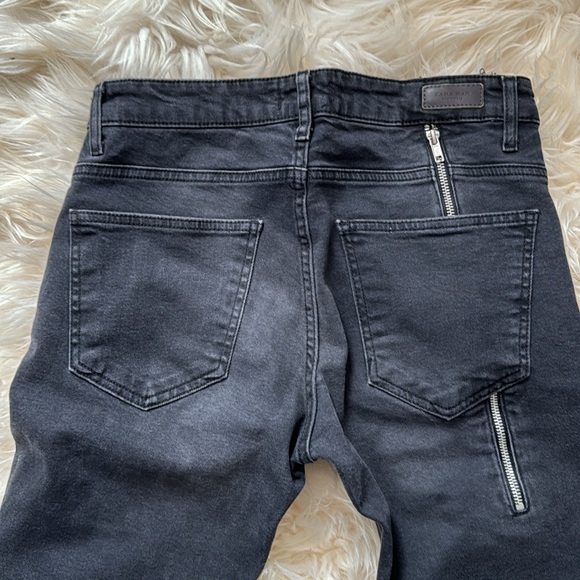 ZARA MAN jeans, size USA 30 - Picture 8 of 11